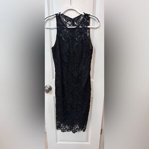 White House Black Market size 4 Black